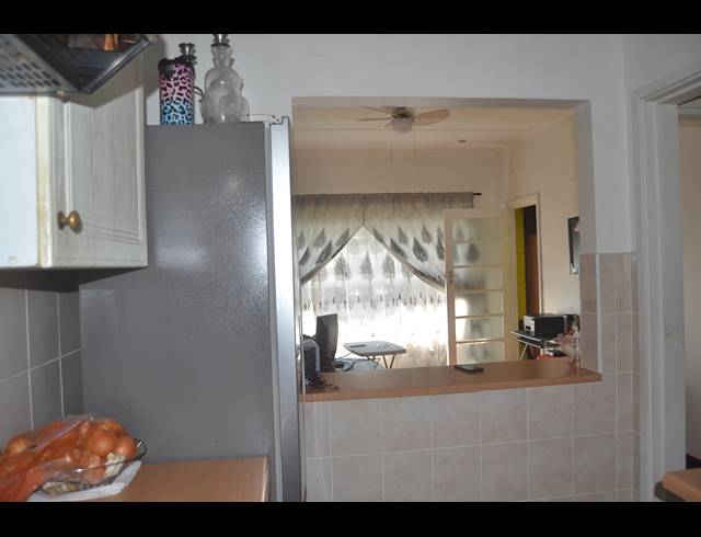 1 BEDROOM FLAT FOR SALE IN SCOTTBURGH CENTRAL